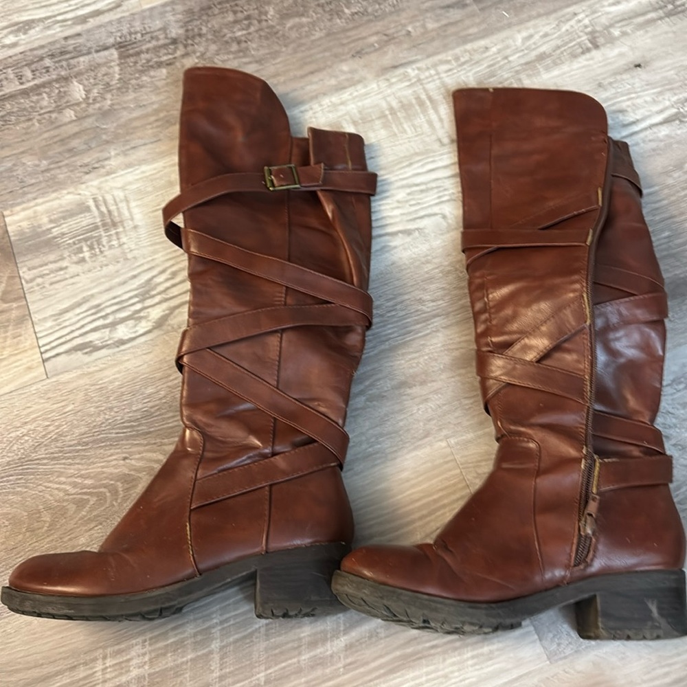 Beautiful brown boots